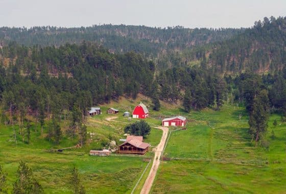 „Black Hills Ranch“ vaizdas iš oro.