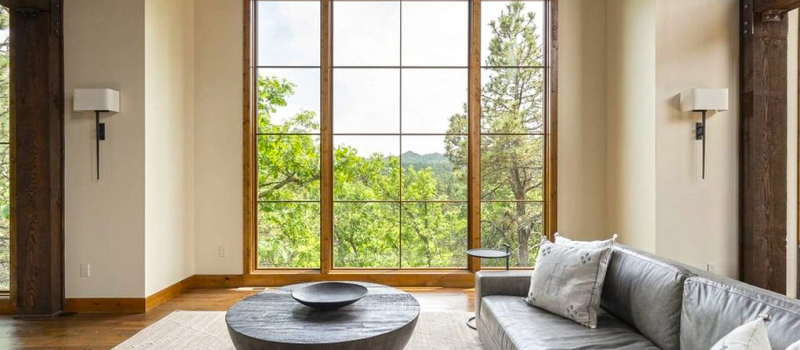 Large custom window feature of this Dick Knecht home.
