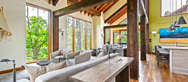 Dick Knecht design brings the outdoors indoors.
