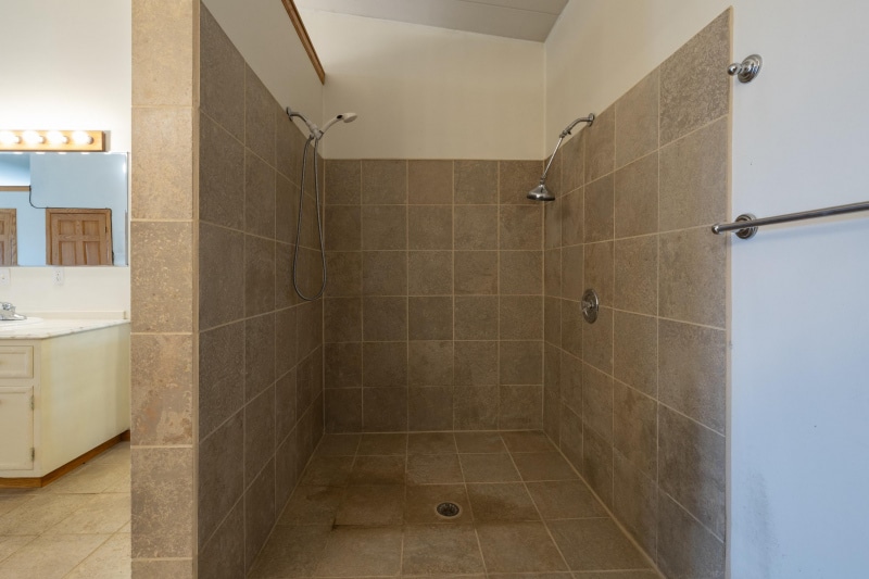 15-Bedroom-2-Ensuite