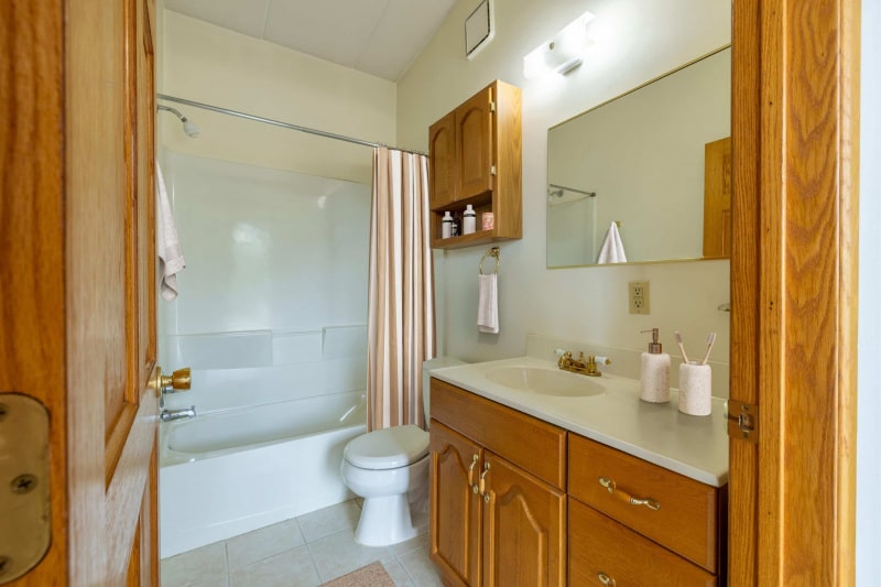 18-Bathroom