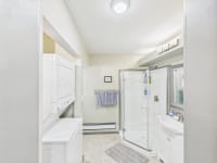 Bungalow-Bath