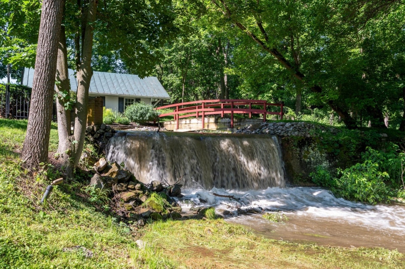2025-Aug-19-Natalie-35-Waterfall