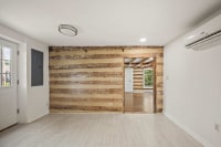 2025-Aug-26-Natalie-14-Breakfast-Area