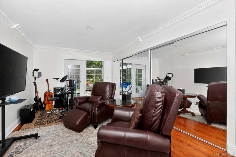 2025-Oct-09-Michael-Wilson-Bedroom-Or-Music-Room1